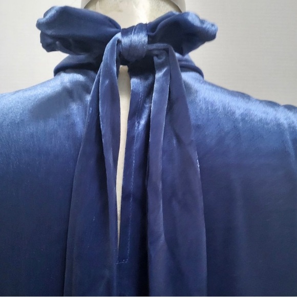 Banana Republic Azure Velvet Sleeveless Mock Neck With Tie Back Sz M NWOT🔷 - Picture 8 of 13